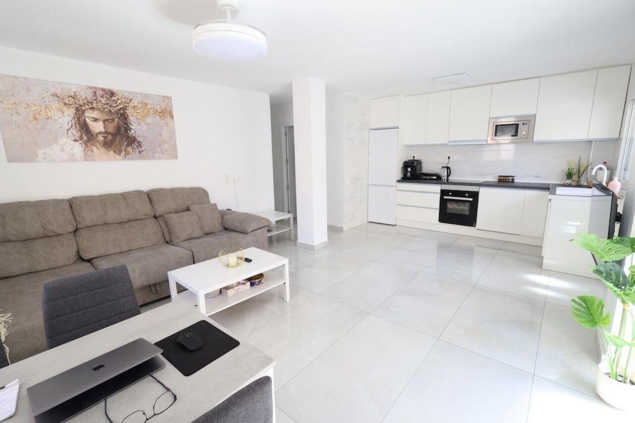 COR2994-2344: Apartment for sale in Torrevieja