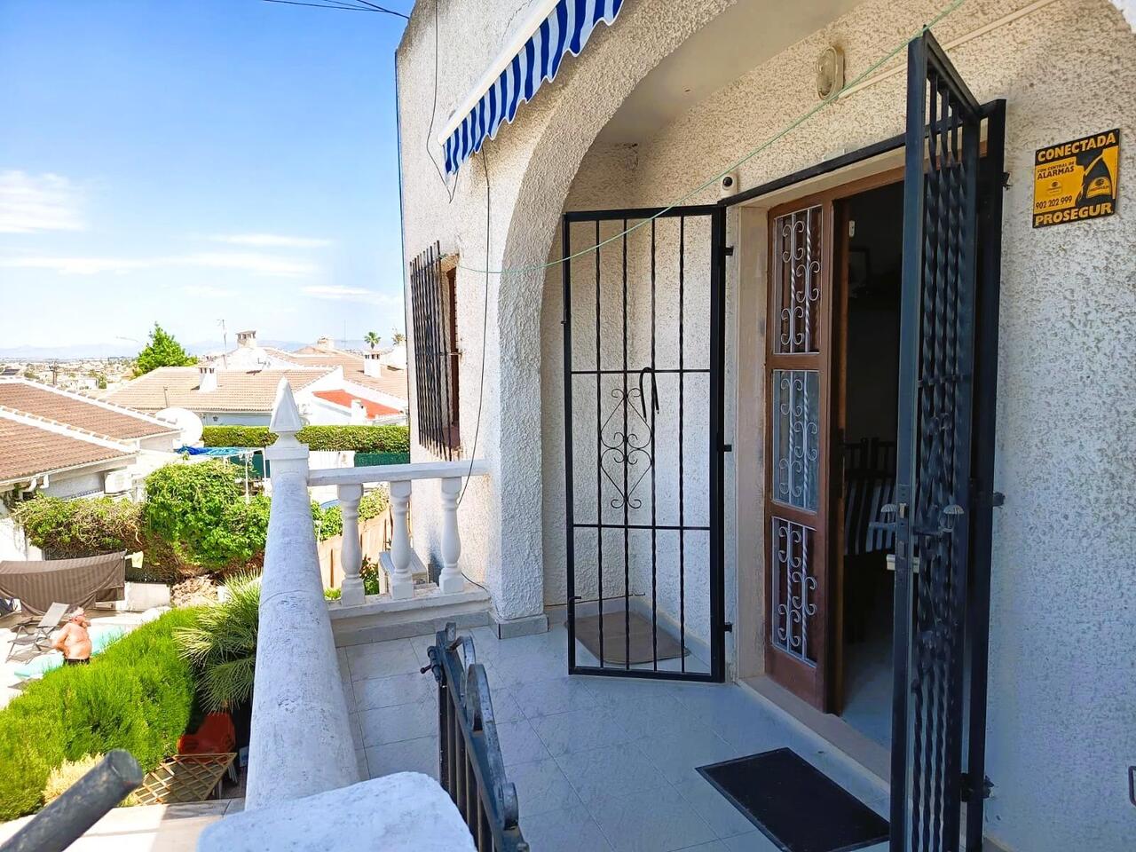 COR2996-2344: Bungalow for sale in Torrevieja