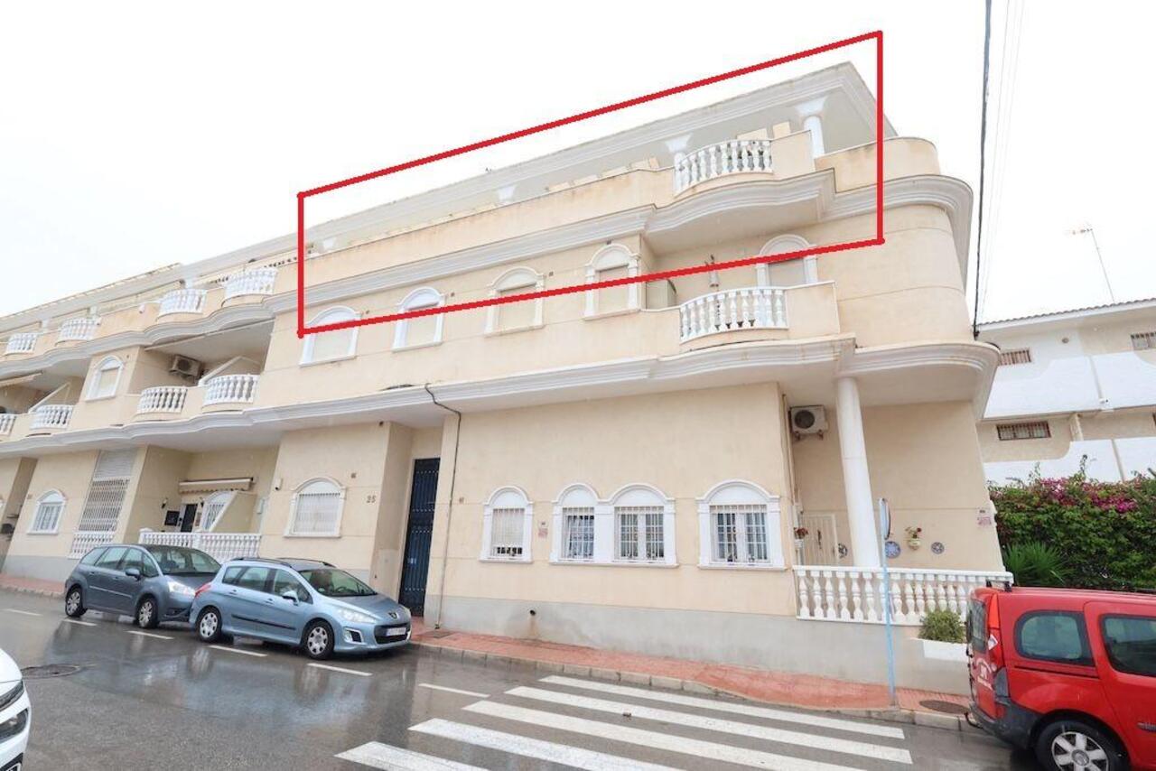 COR2998-2344: Penthouse for sale in Torrevieja