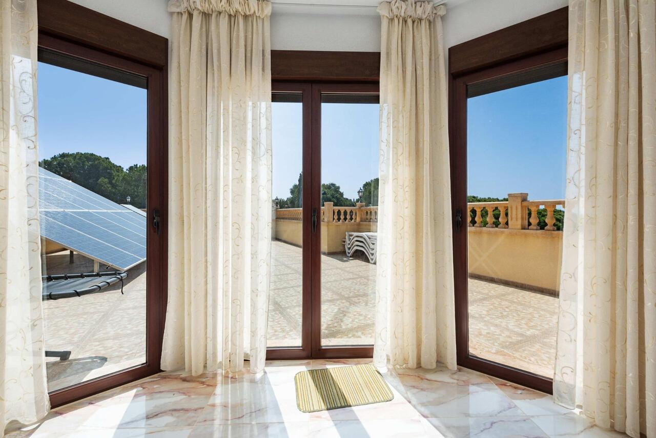 COR3002-2344: Villa for sale in Orihuela Costa