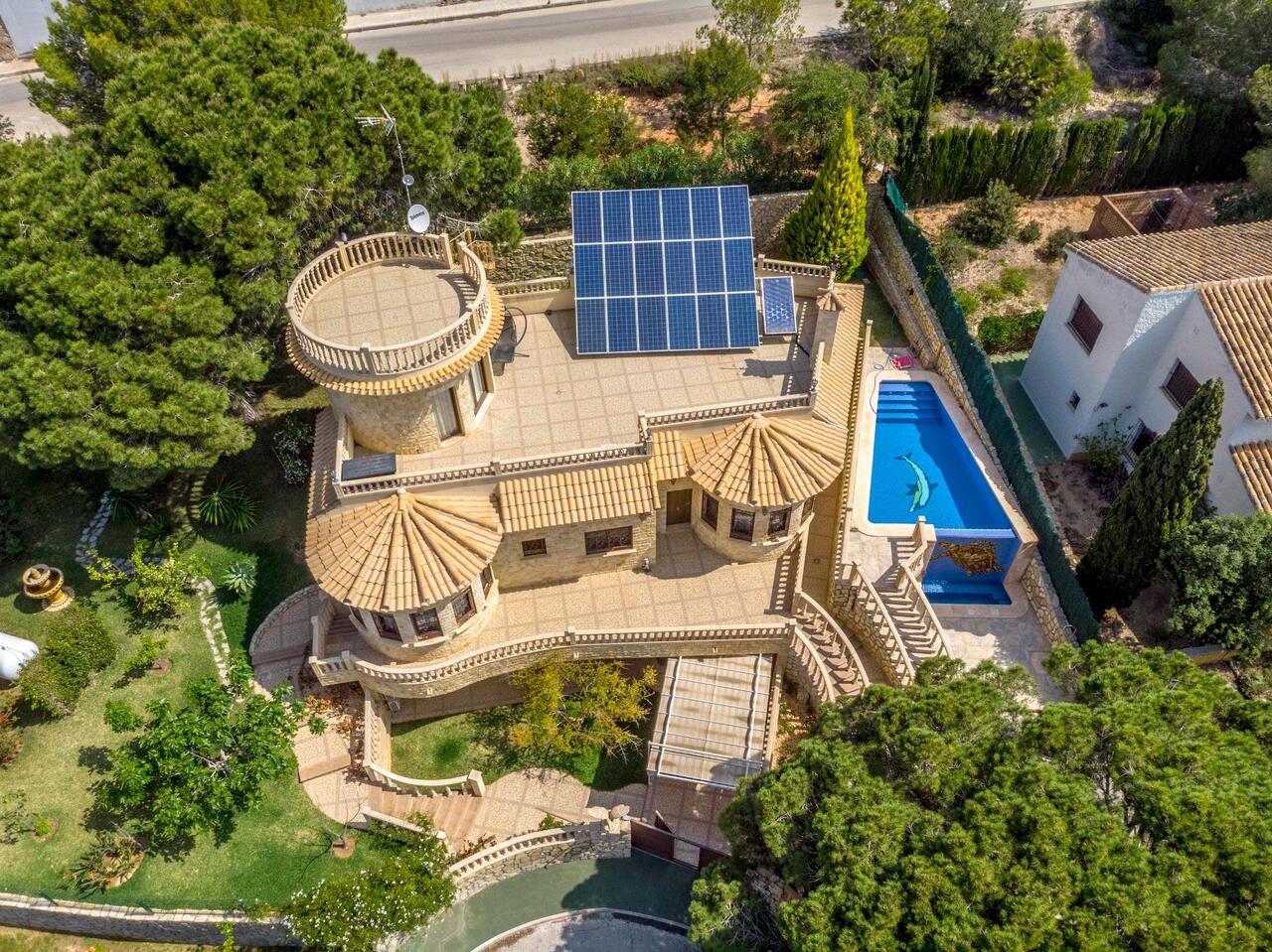 COR3002-2344: Villa for sale in Orihuela Costa