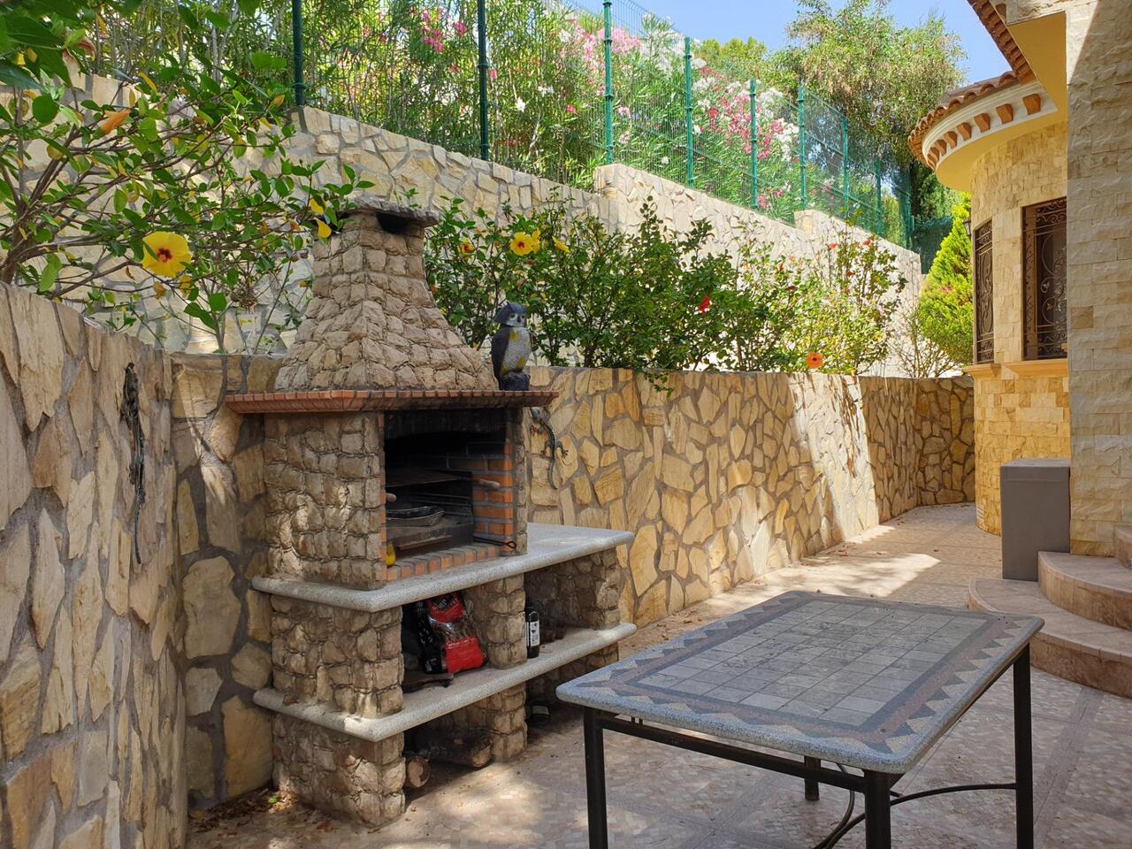COR3002-2344: Villa for sale in Orihuela Costa