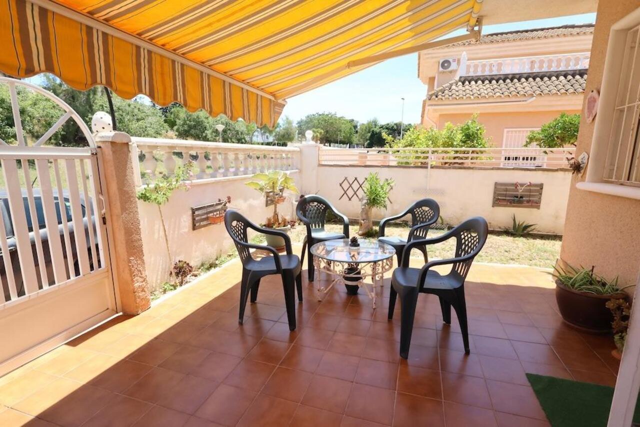 COR3004-2344: Villa for sale in Torrevieja