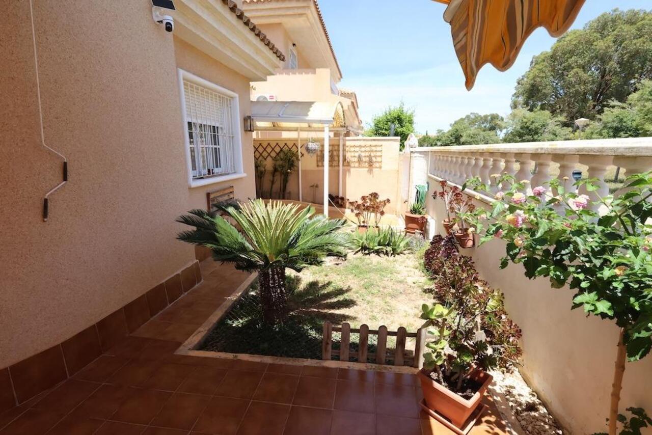 COR3004-2344: Villa for sale in Torrevieja