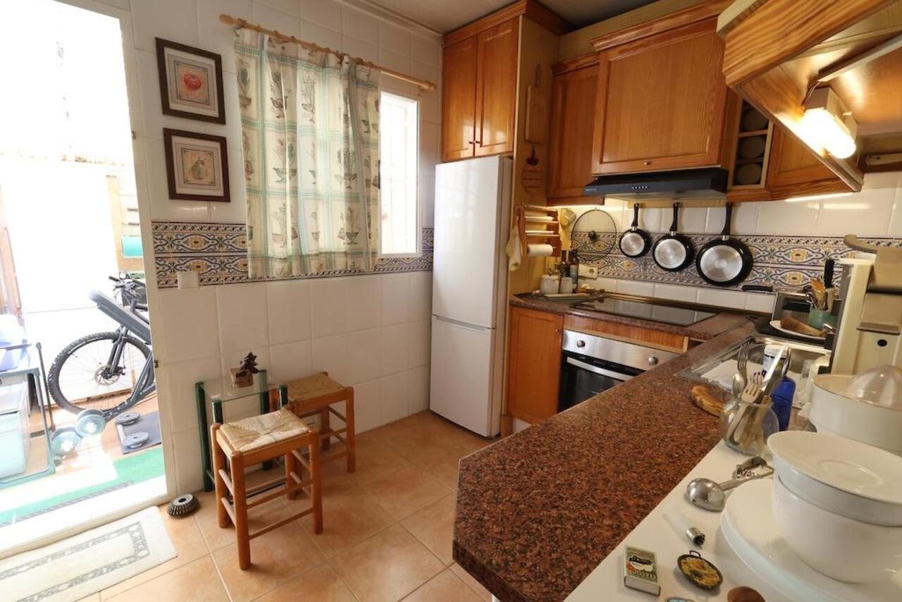 COR3004-2344: Villa for sale in Torrevieja