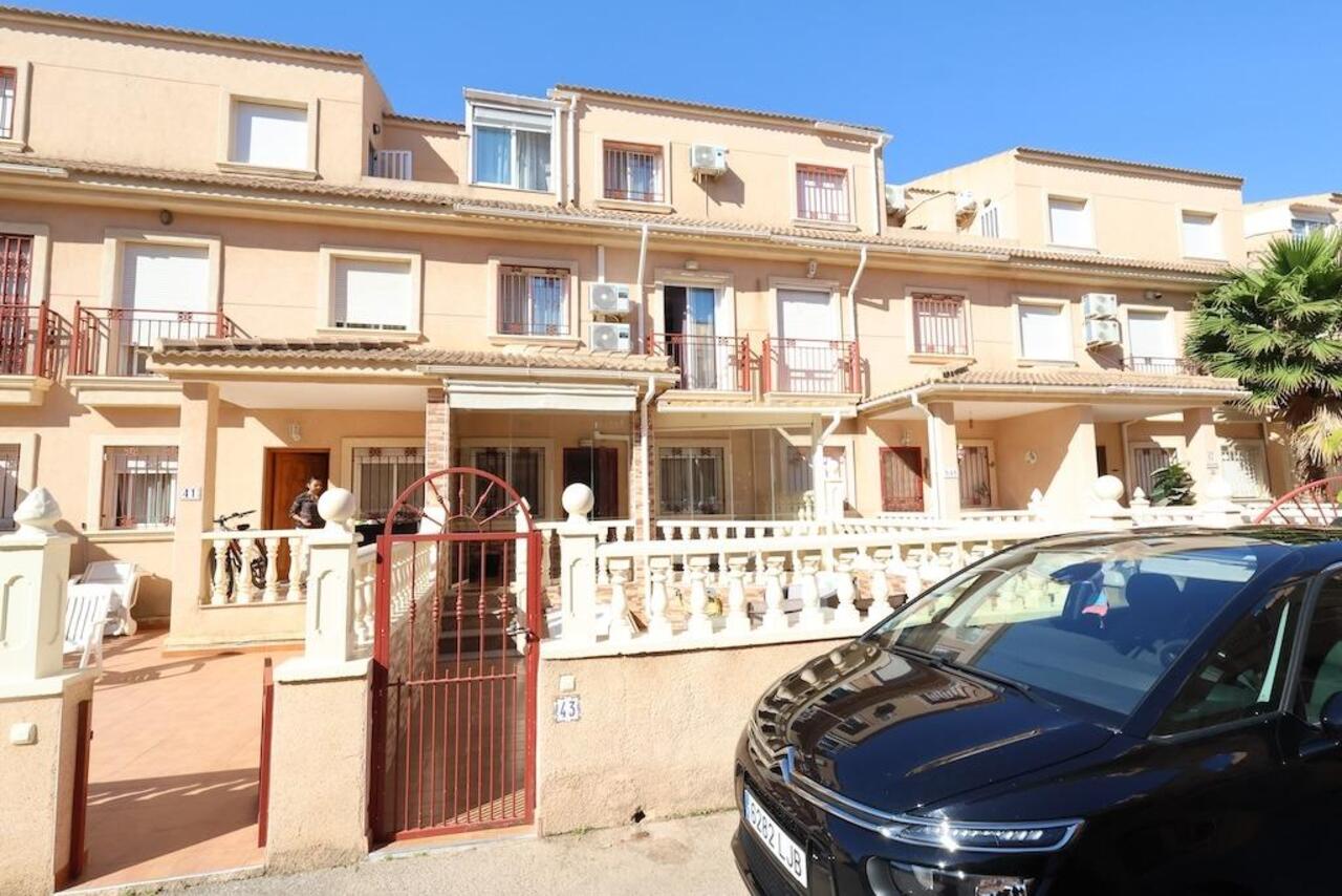 COR3005-2344: Duplex for sale in Orihuela Costa