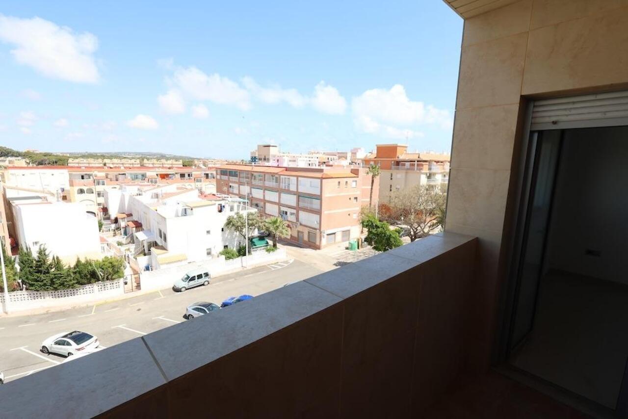 COR3006-2344: Apartment for sale in Torrevieja