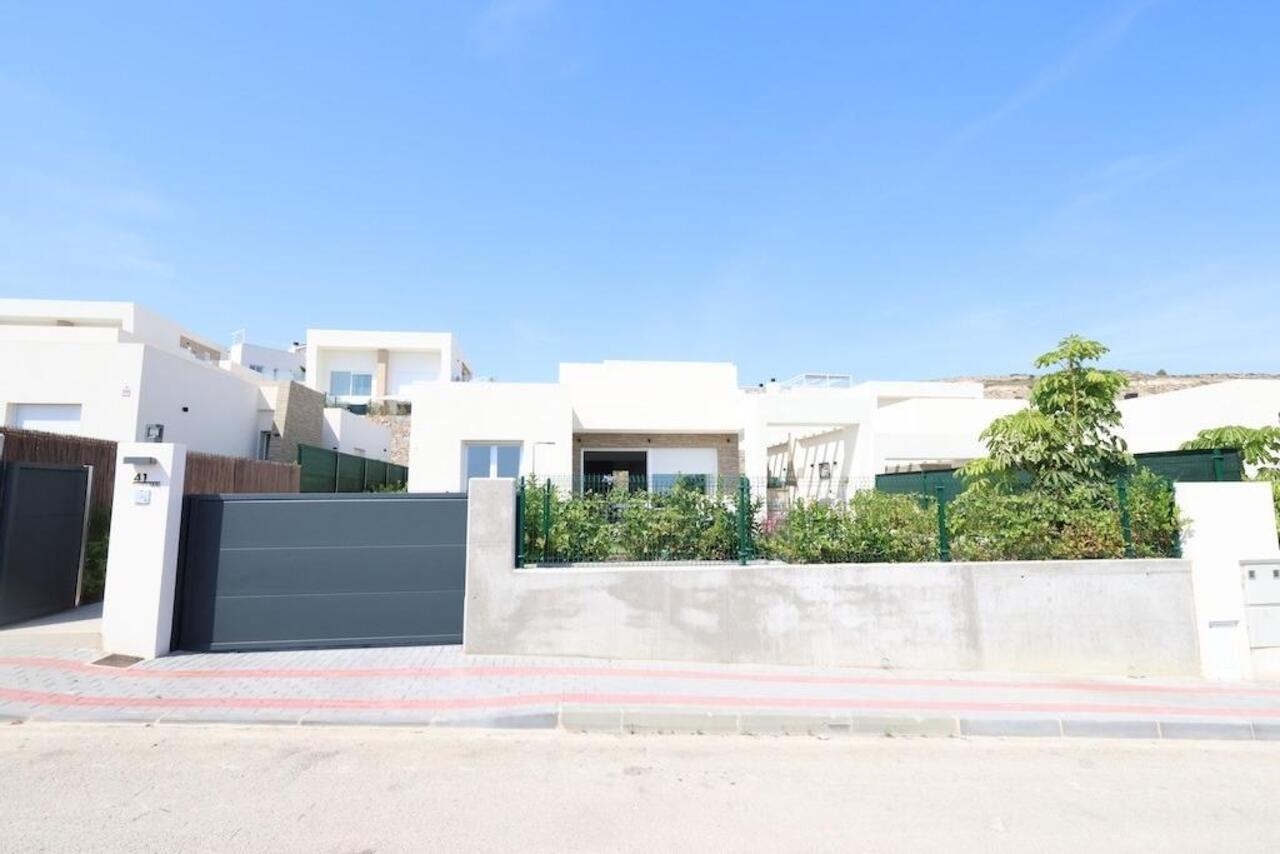COR3011-2344: Villa for sale in Algorfa