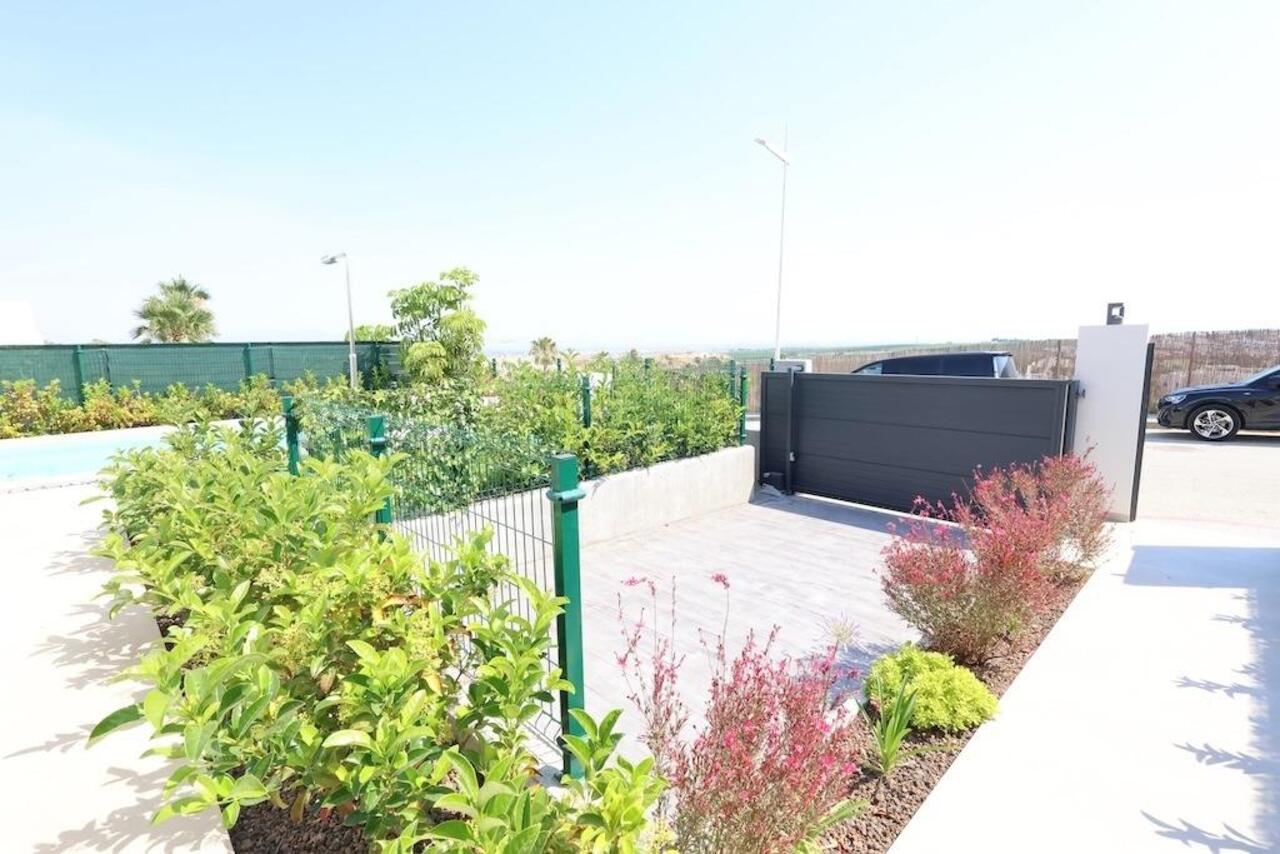 COR3011-2344: Villa for sale in Algorfa