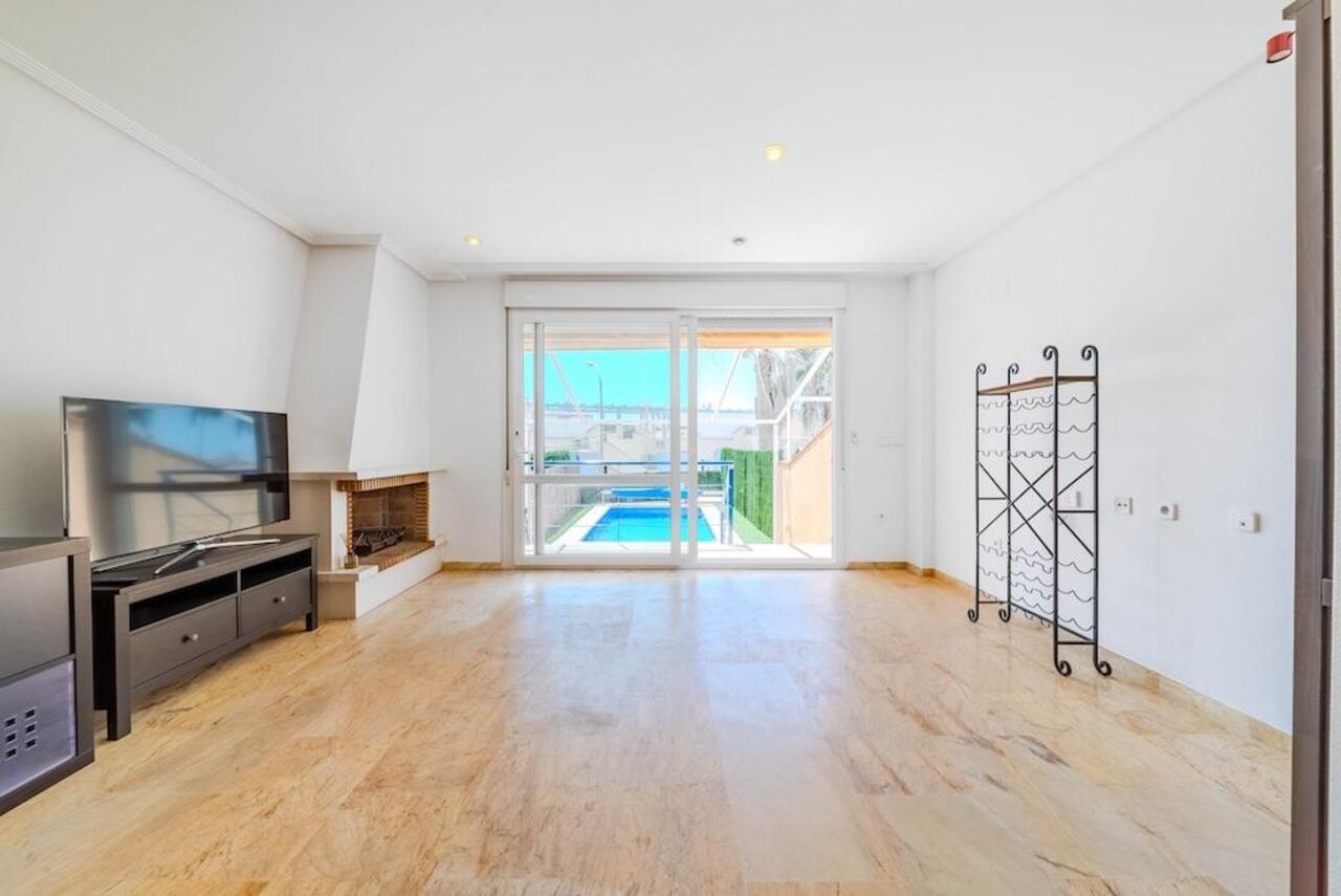 COR3012-2344: Terraced house for sale in Orihuela Costa