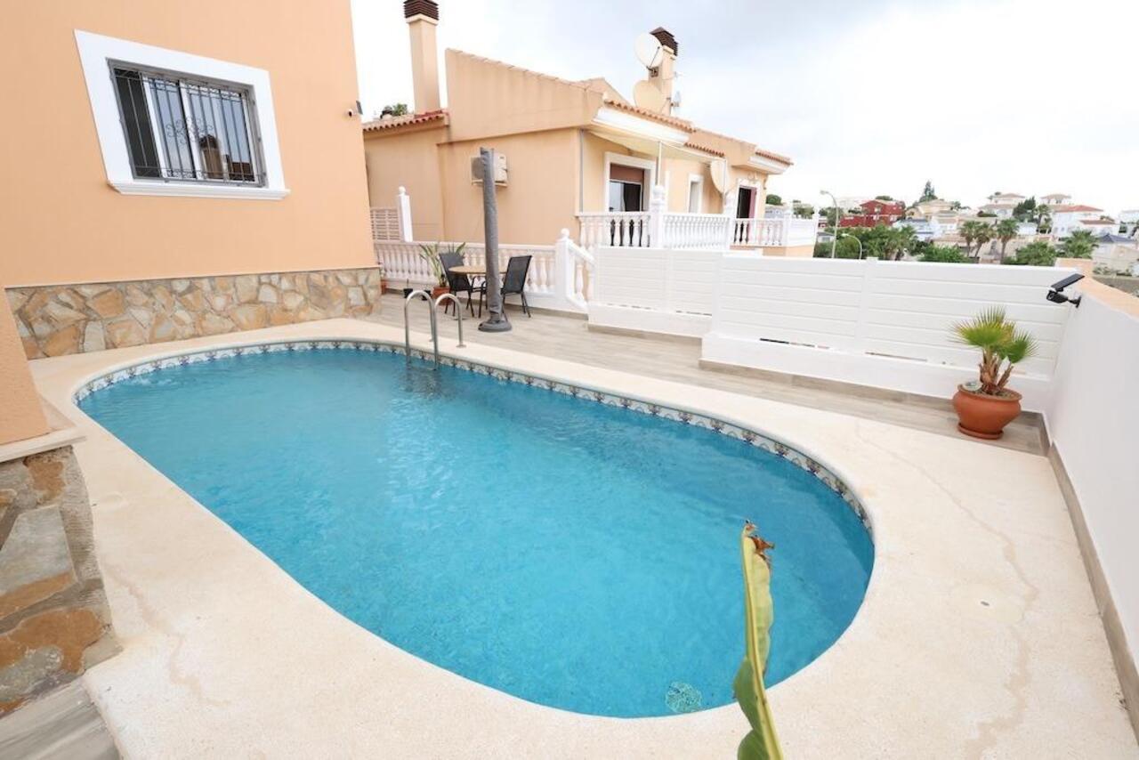 COR3013-2344: Villa for sale in San Miguel de Salinas