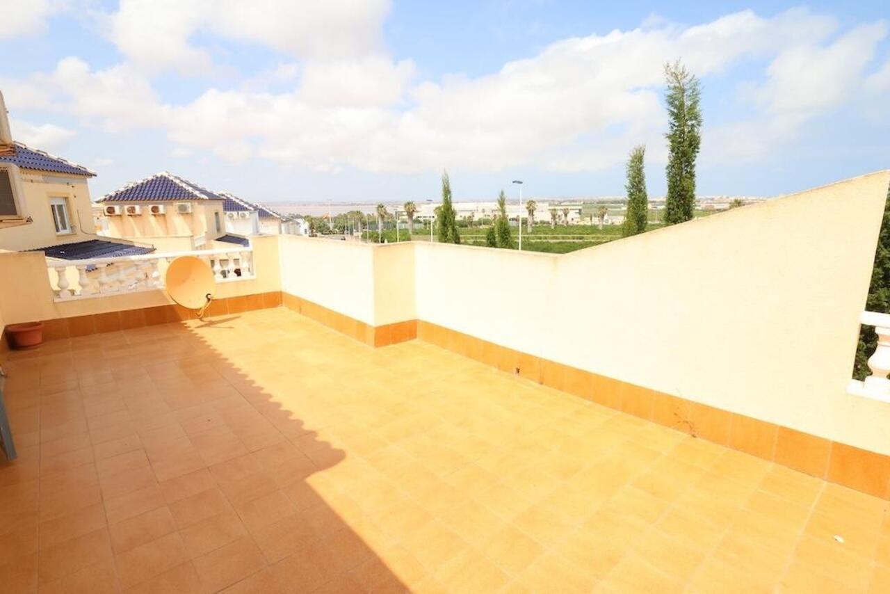COR3015-2344: Terraced house for sale in Torrevieja