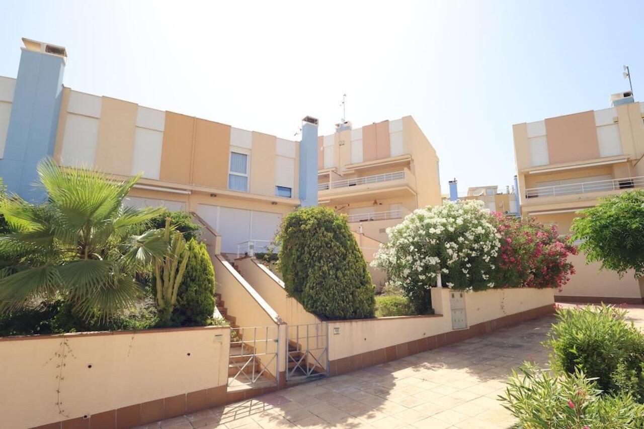 COR3017-2344: Terraced house for sale in Orihuela Costa