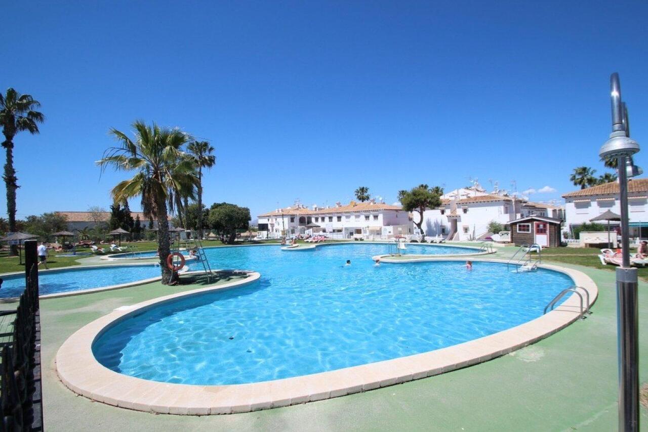 COR3020-2344: Bungalow for sale in Torrevieja