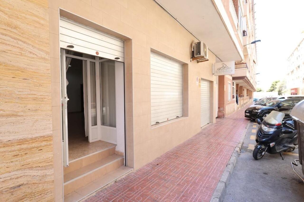 COR3024-2344: Commercial Unit for sale in Torrevieja