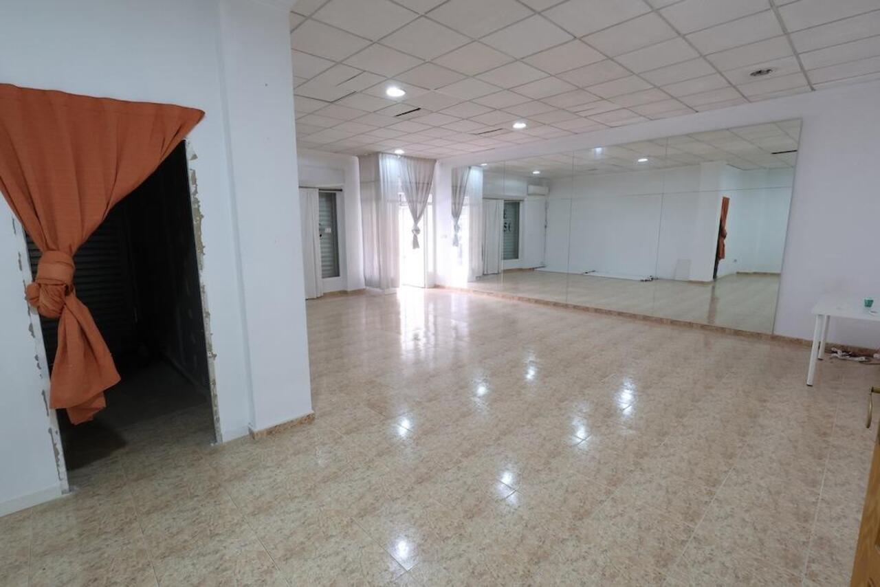 COR3024-2344: Commercial Unit for sale in Torrevieja