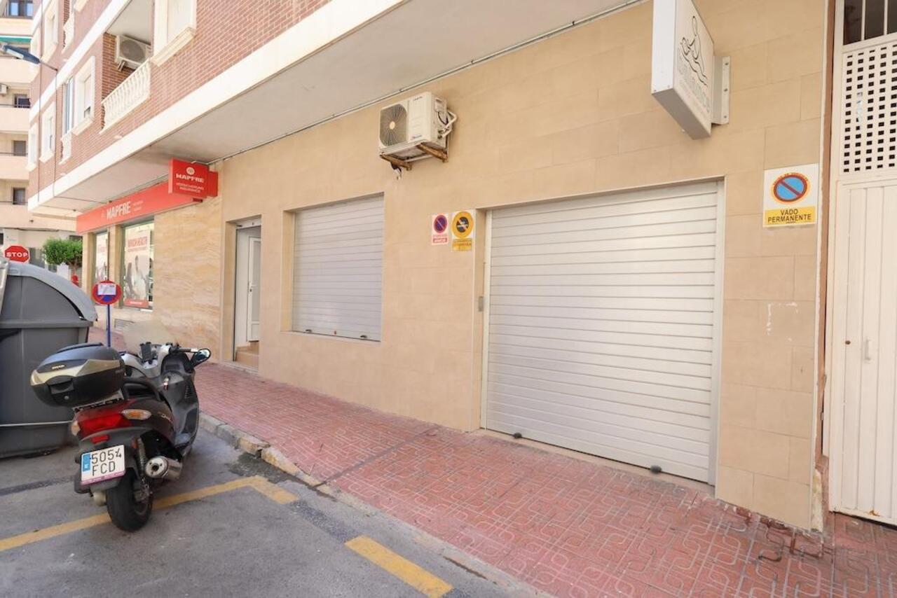 COR3024-2344: Commercial Unit for sale in Torrevieja