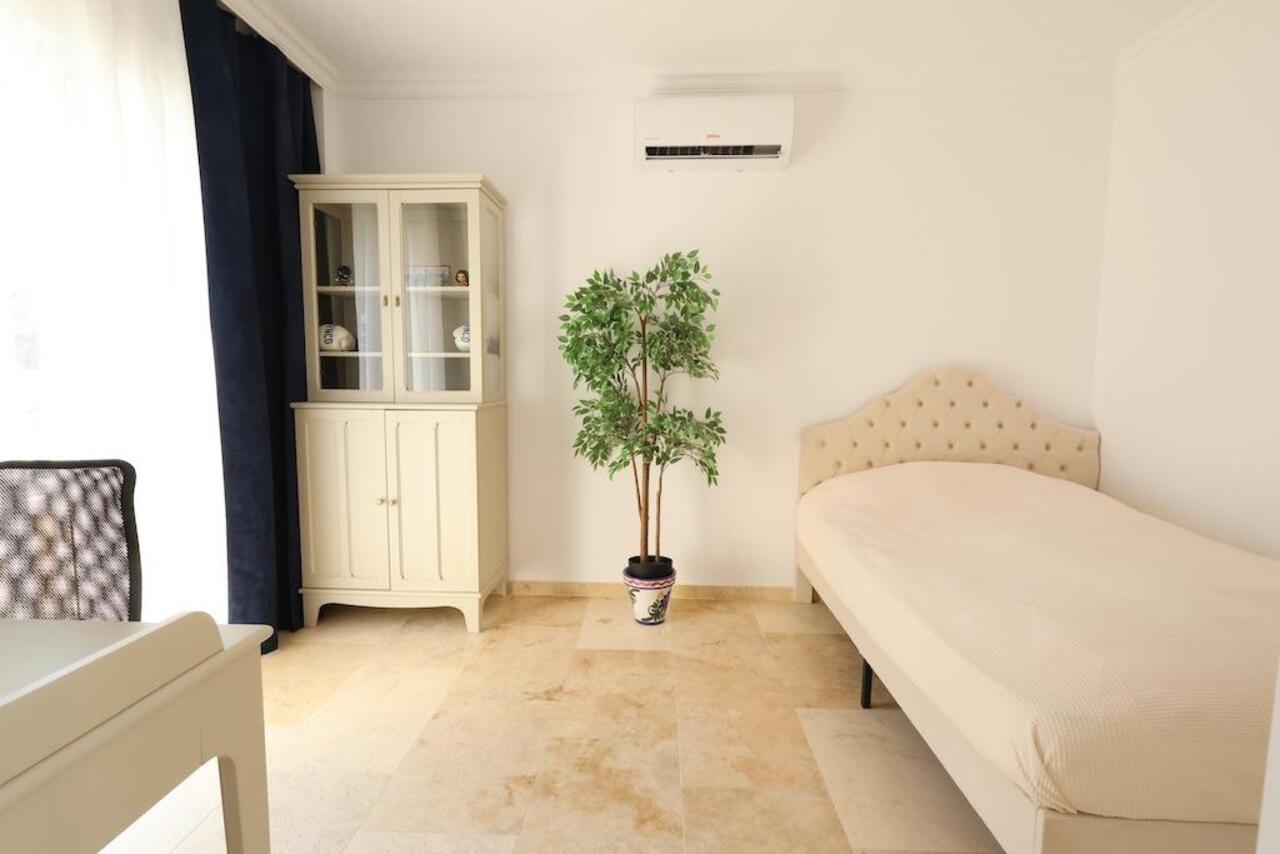 COR3027-2344: Villa for sale in Orihuela Costa