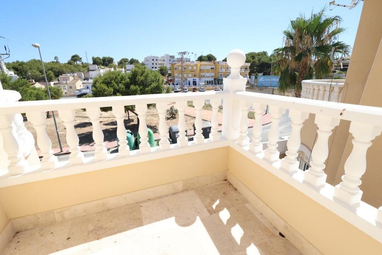 COR3027-2344: Villa for sale in Orihuela Costa