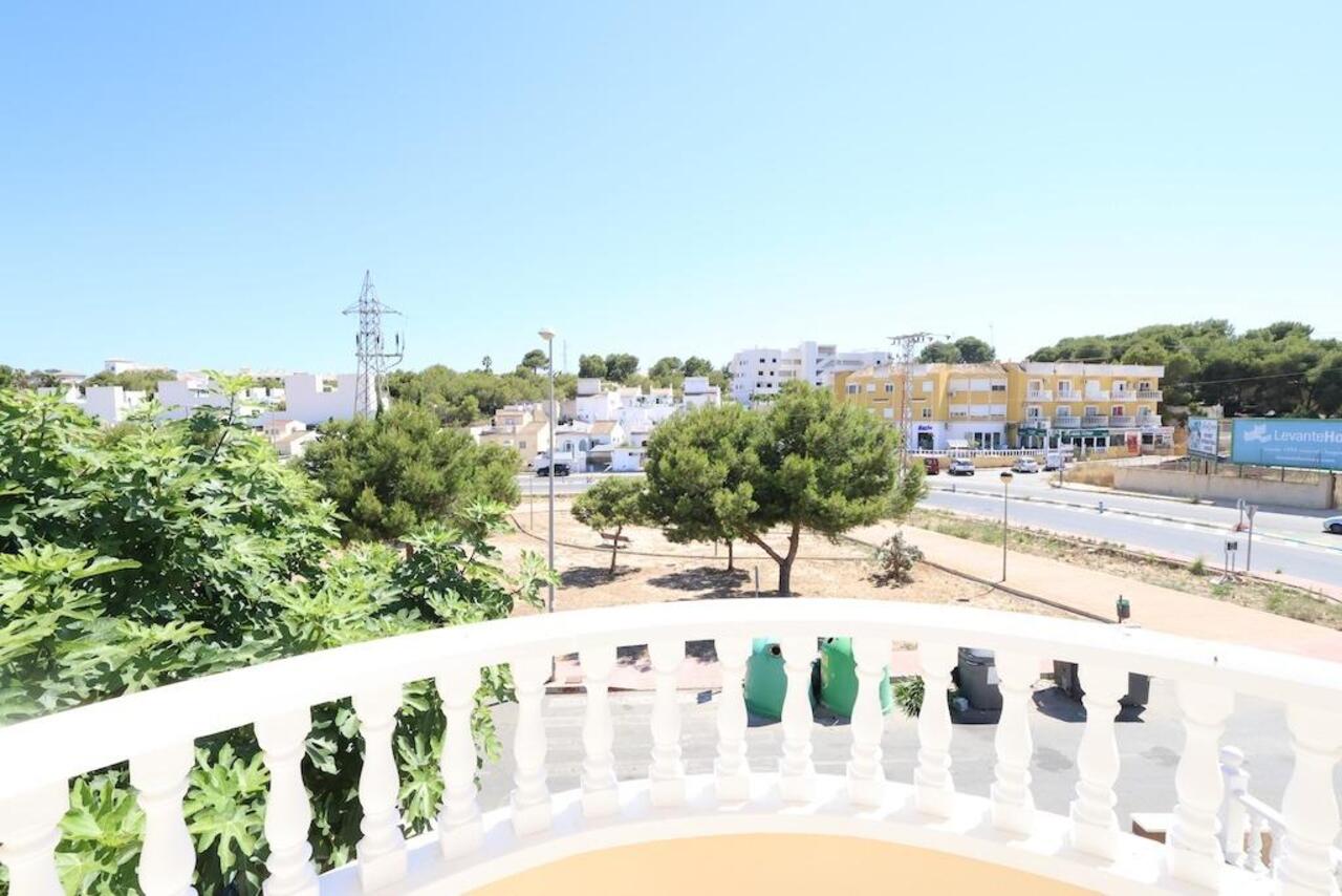 COR3027-2344: Villa for sale in Orihuela Costa