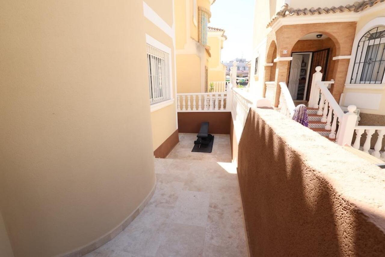 COR3027-2344: Villa for sale in Orihuela Costa