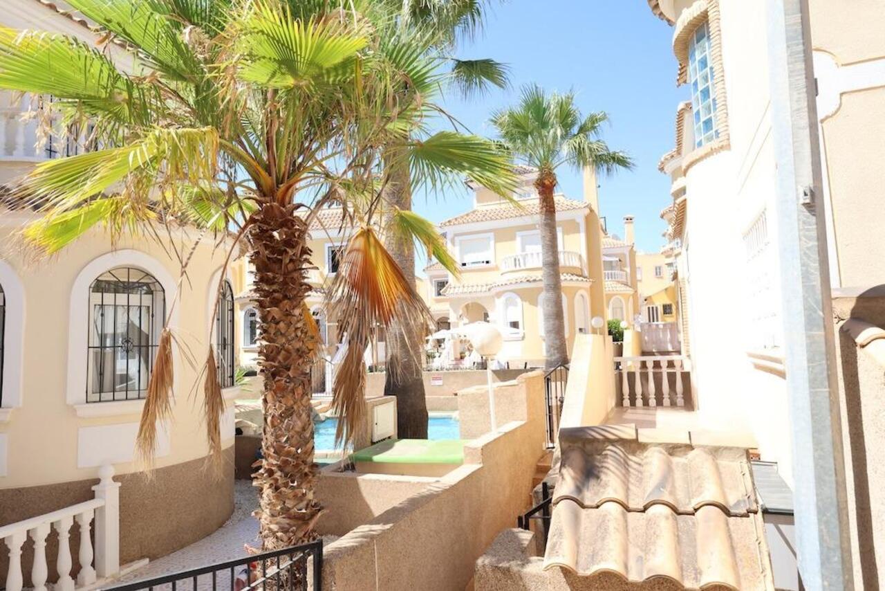 COR3027-2344: Villa for sale in Orihuela Costa