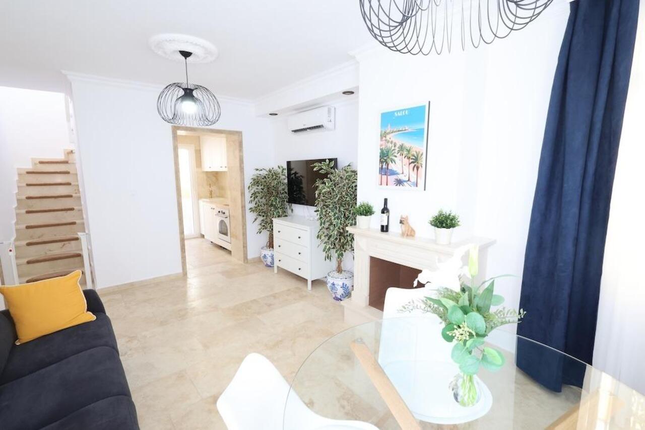 COR3027-2344: Villa for sale in Orihuela Costa