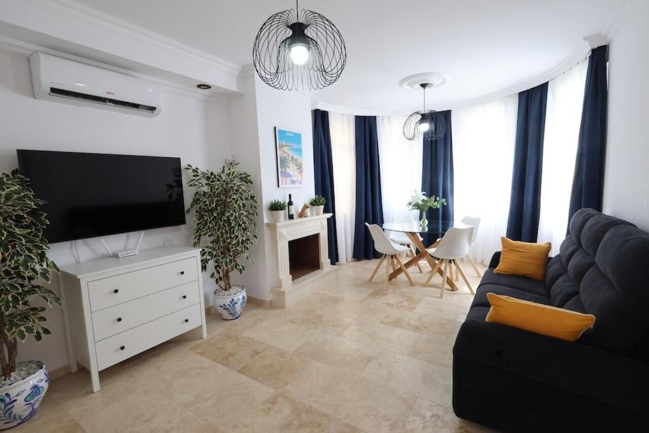 COR3027-2344: Villa for sale in Orihuela Costa