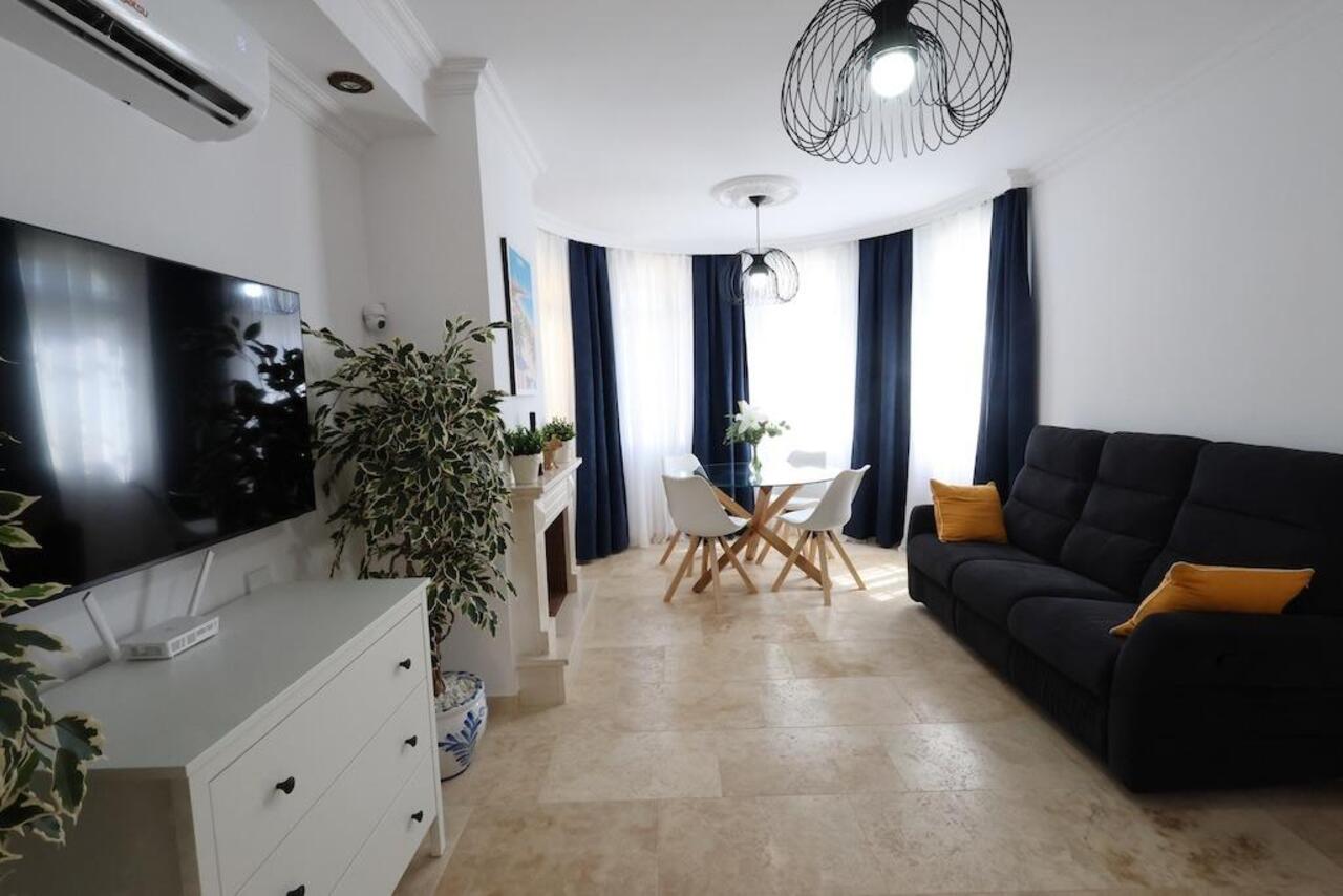 COR3027-2344: Villa for sale in Orihuela Costa