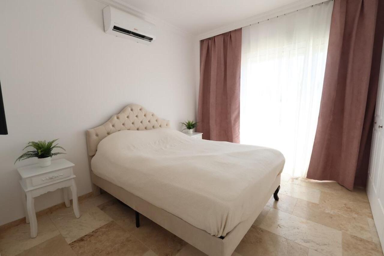 COR3027-2344: Villa for sale in Orihuela Costa