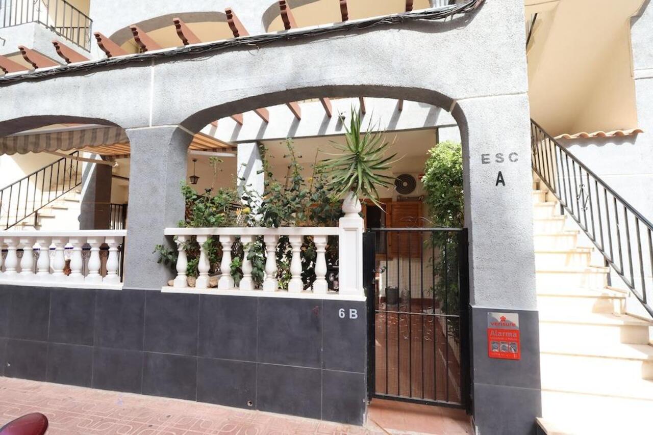 COR3037-2344: Bungalow for sale in Torrevieja