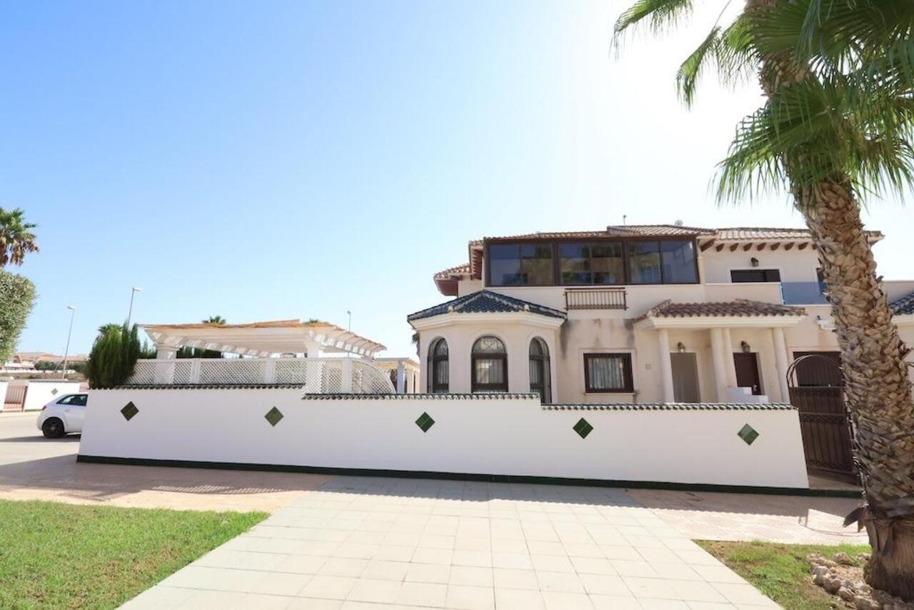 COR3045-2344: Terraced house for sale in Rojales