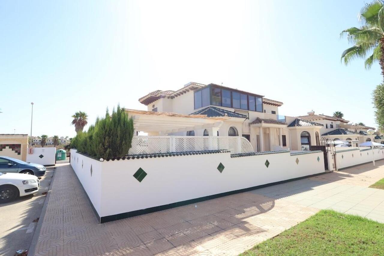 COR3045-2344: Terraced house for sale in Rojales