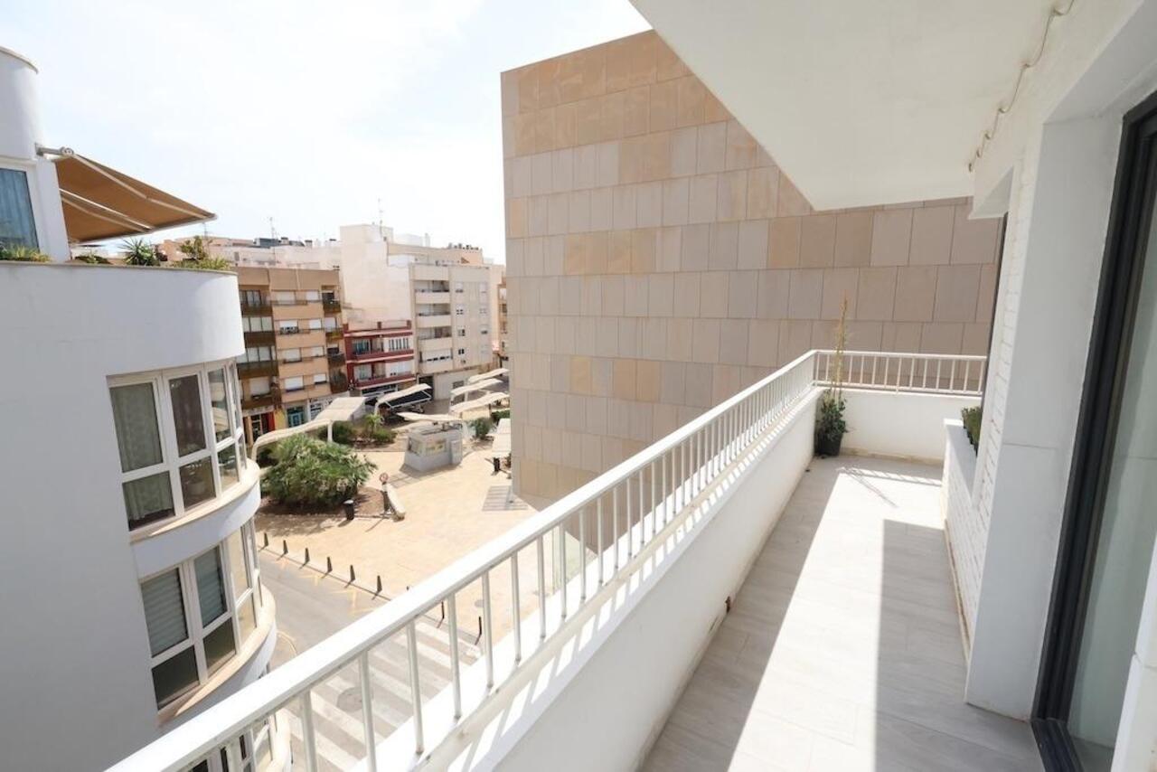 COR3046-2344: Penthouse for sale in Torrevieja