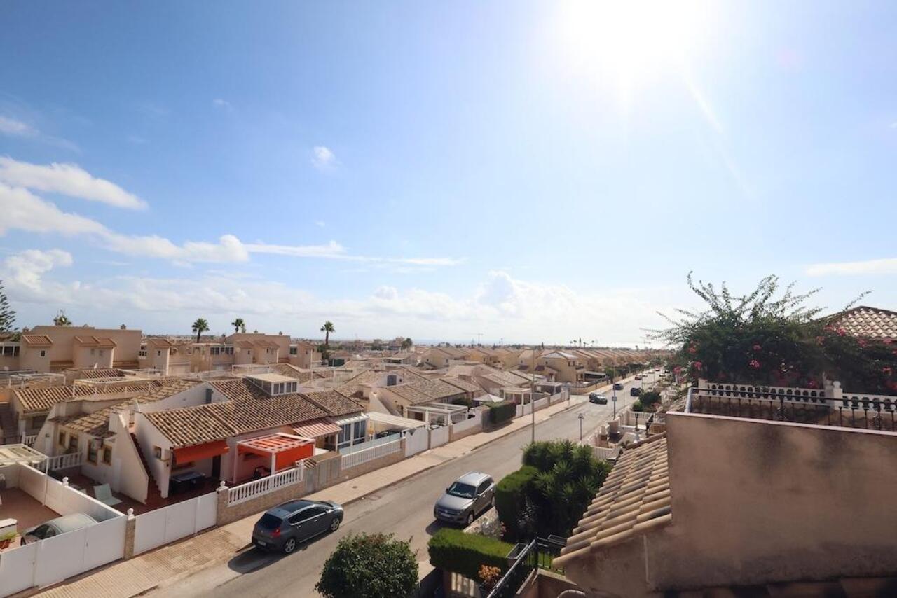 COR3053-2344: Terraced house for sale in Orihuela Costa
