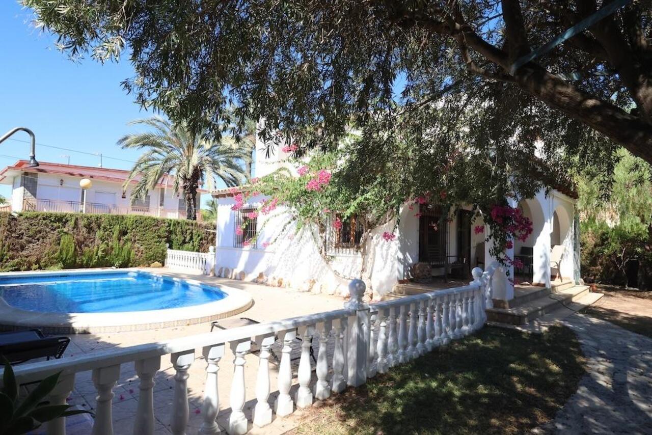 COR3058-2344: Villa for sale in Orihuela Costa