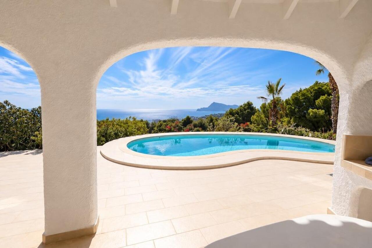 COR3068-2344: Villa for sale in Altea