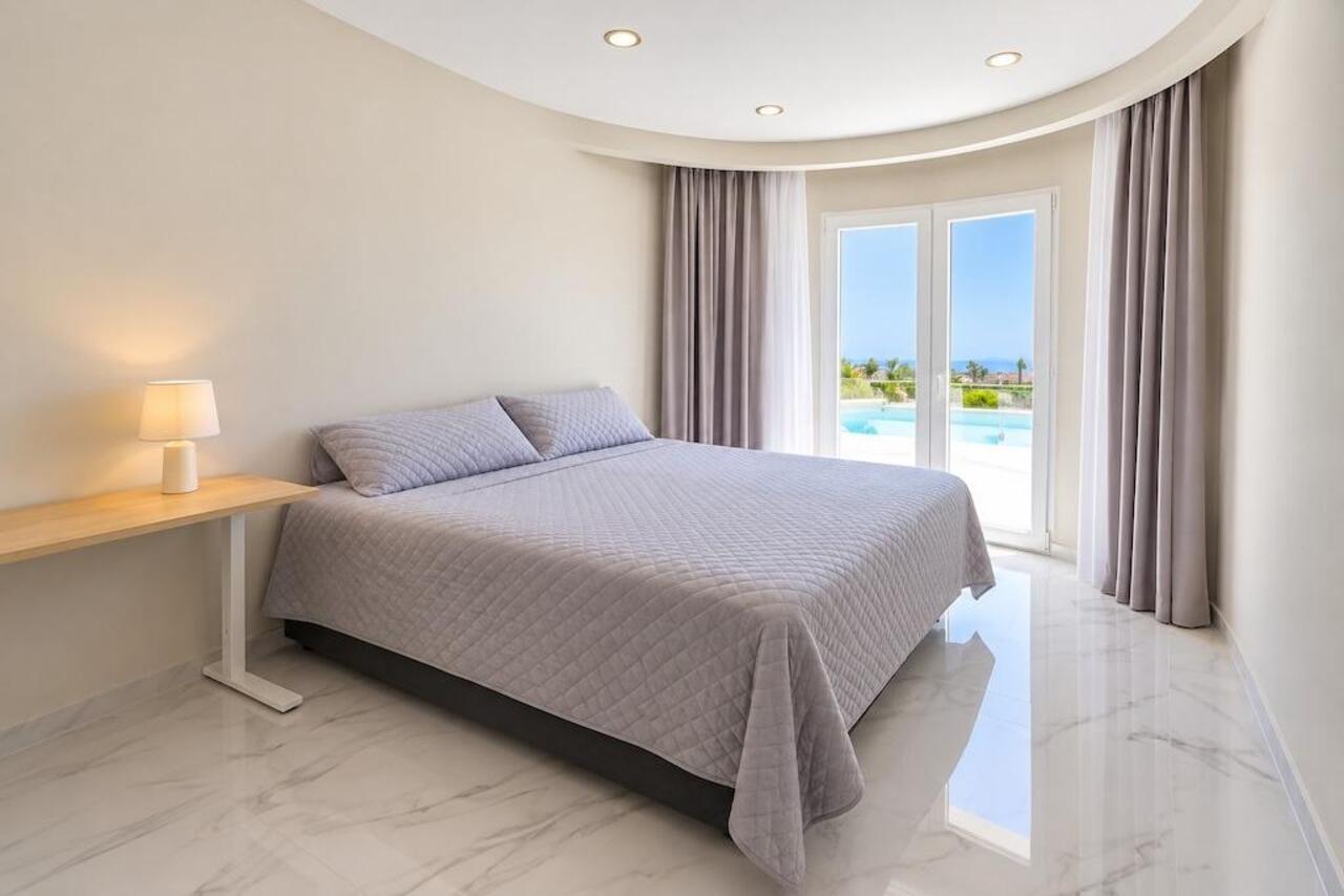 COR3068-2344: Villa for sale in Altea