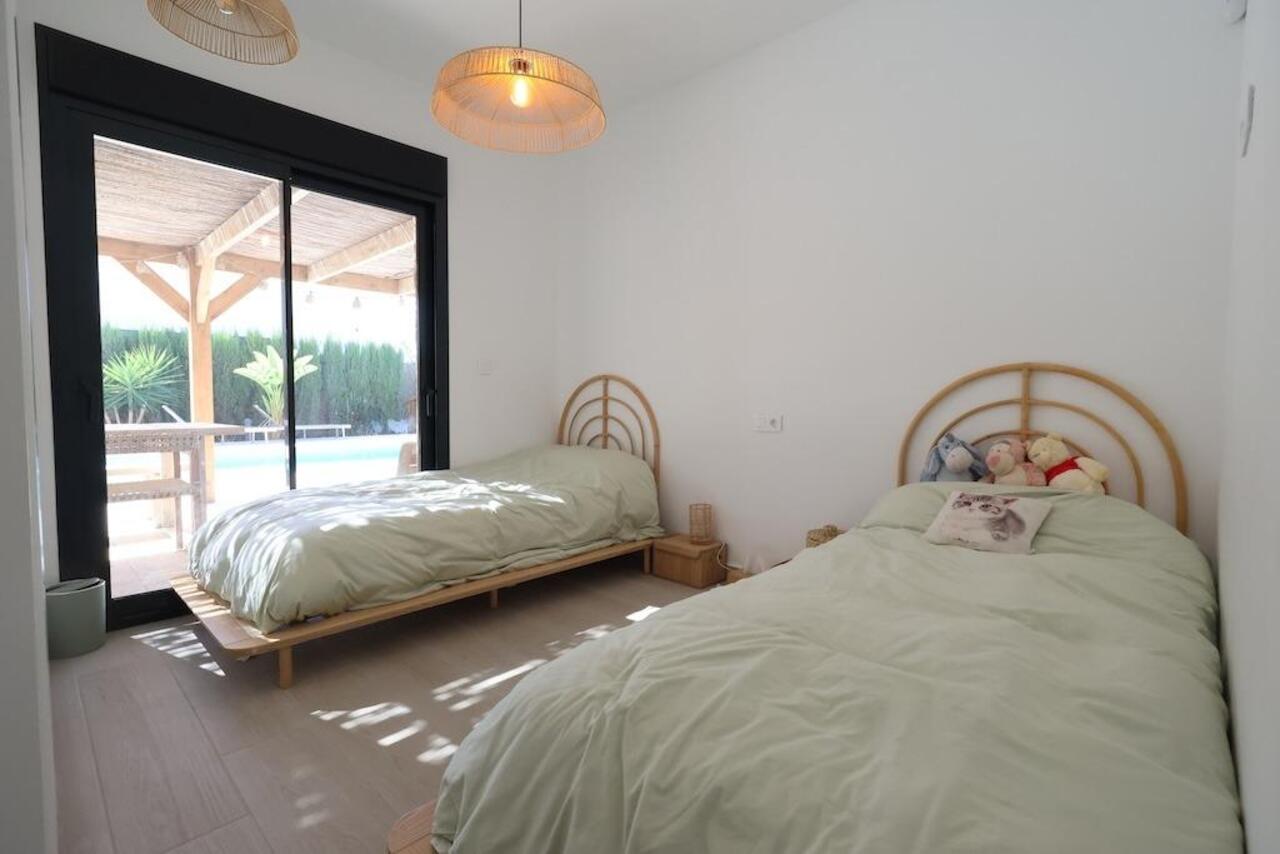 COR3072-2344: Villa for sale in Algorfa