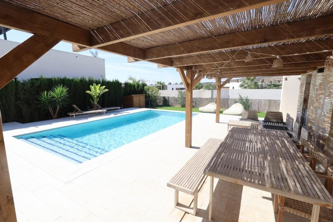 COR3072-2344: Villa for sale in Algorfa