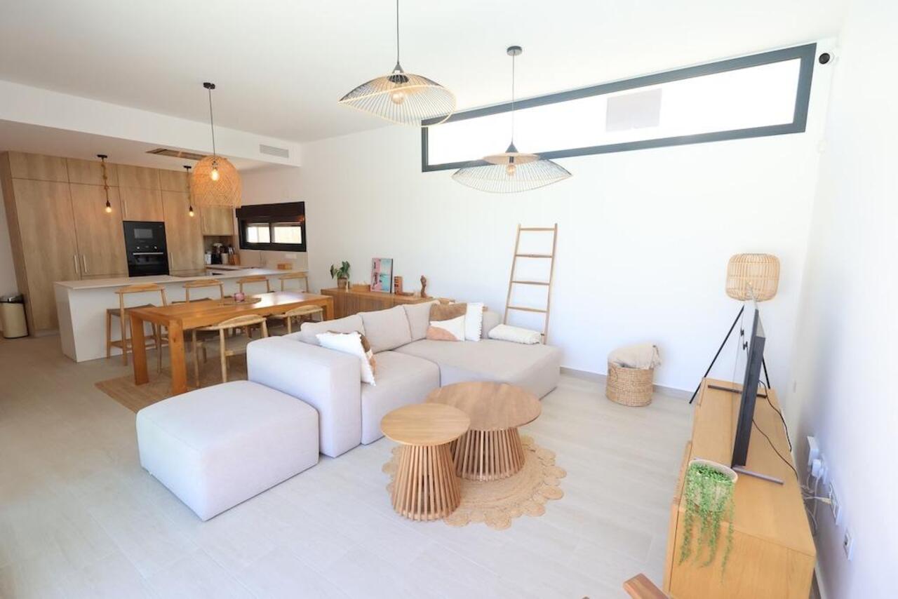 COR3072-2344: Villa for sale in Algorfa