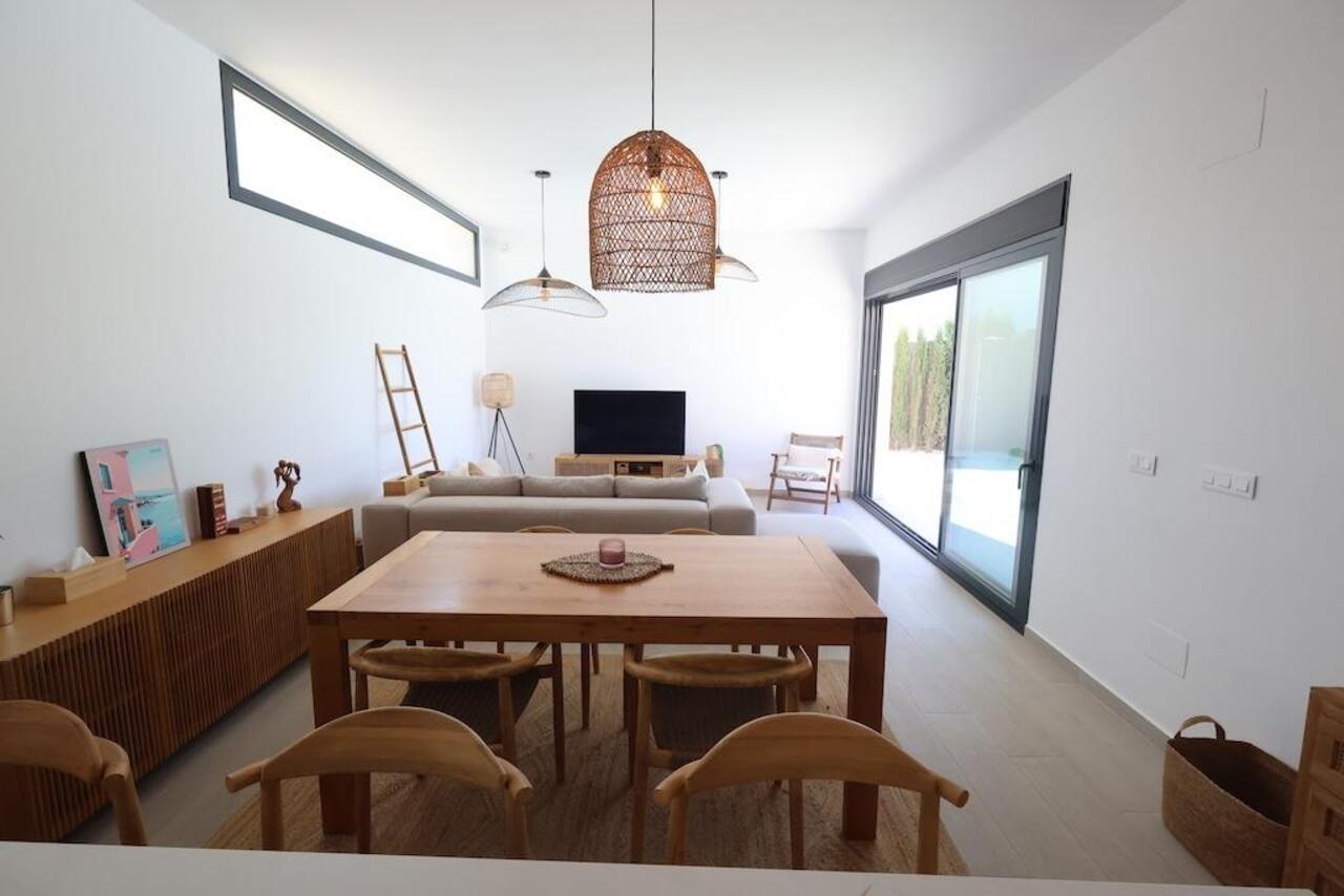 COR3072-2344: Villa for sale in Algorfa