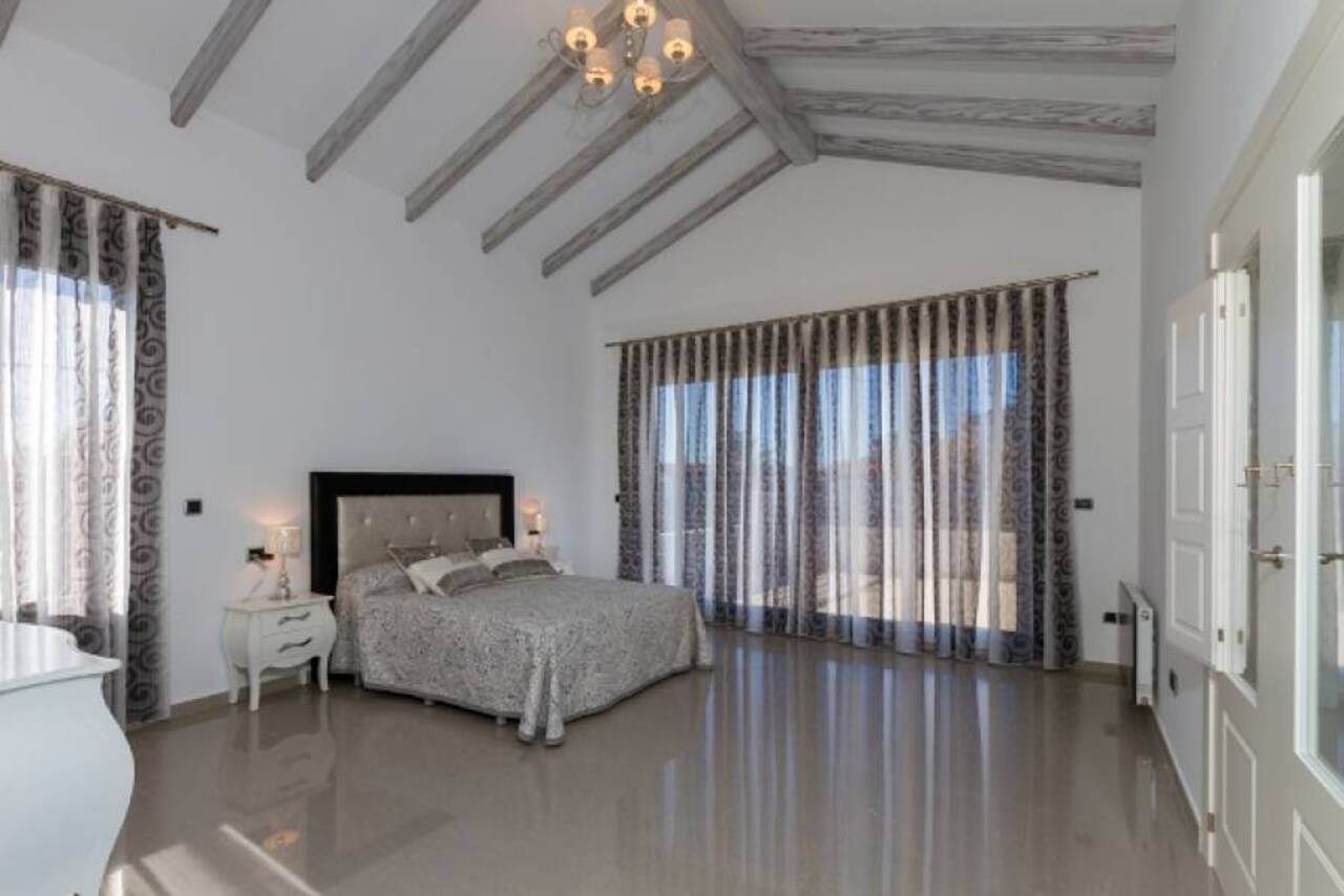 COR1859-2344: Villa for sale in Orihuela Costa