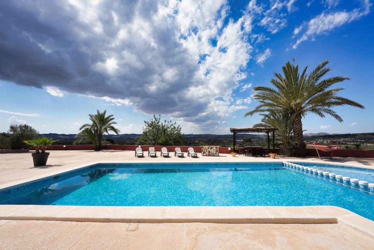 COR2186-2344: Country House for sale in Orihuela